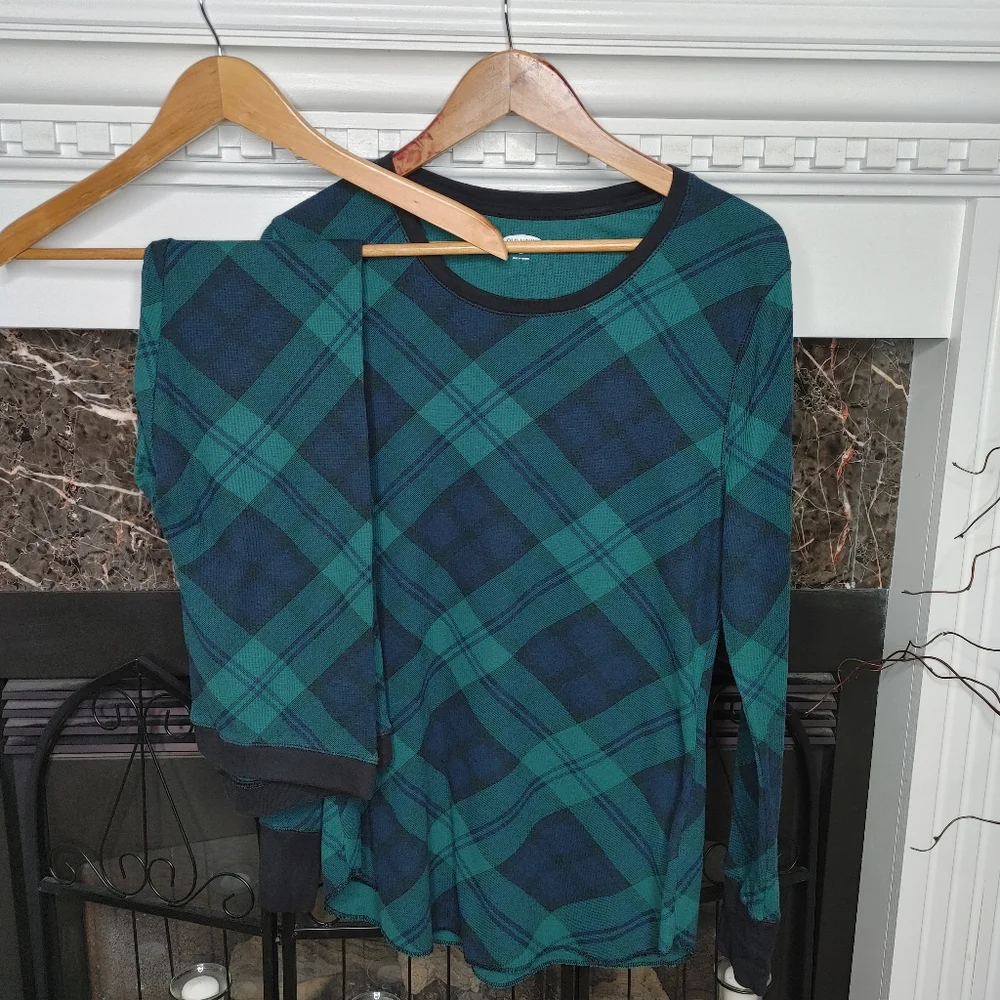 OLD NAVY THERMAL PAJAMAS, BLUE/GREEN PLAID XL (Top) & M (Bottom) - Picture 2 of 11